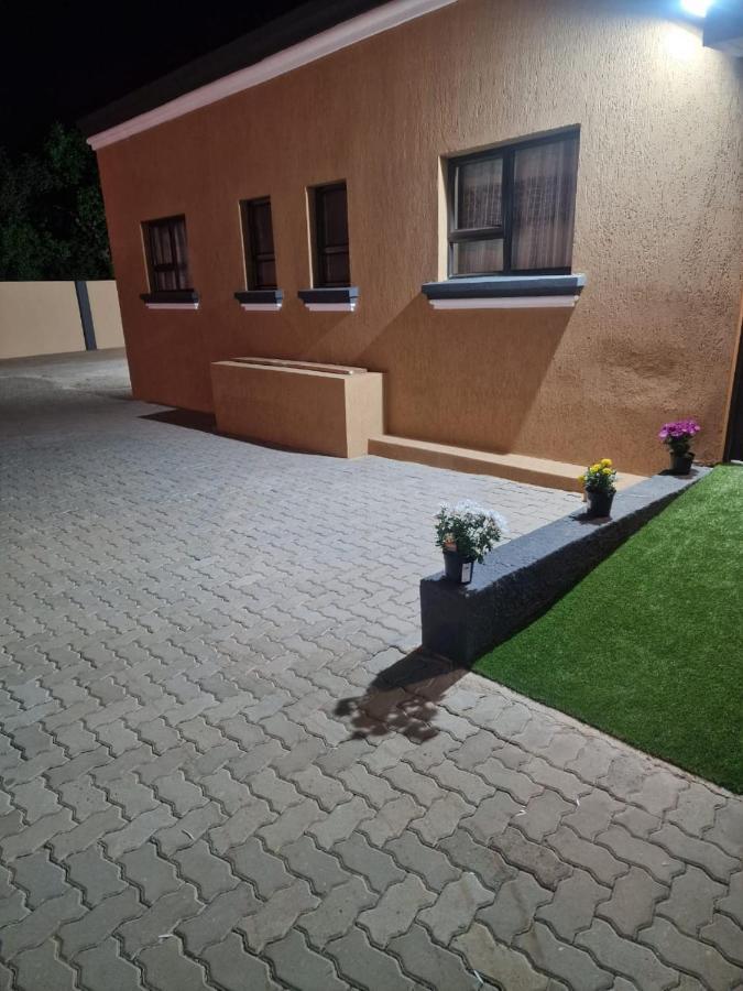 Pinto City Motel Kempton Park Extérieur photo